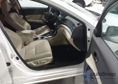 2016 Acura Ilx Premium Package/Technology Plus Package из США, поврежденный, VIN 19UDE2F75GA018888